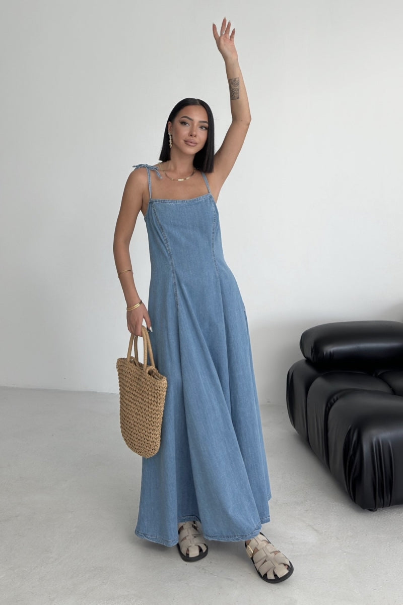 Bağcık Detaylı Volanlı Elbise