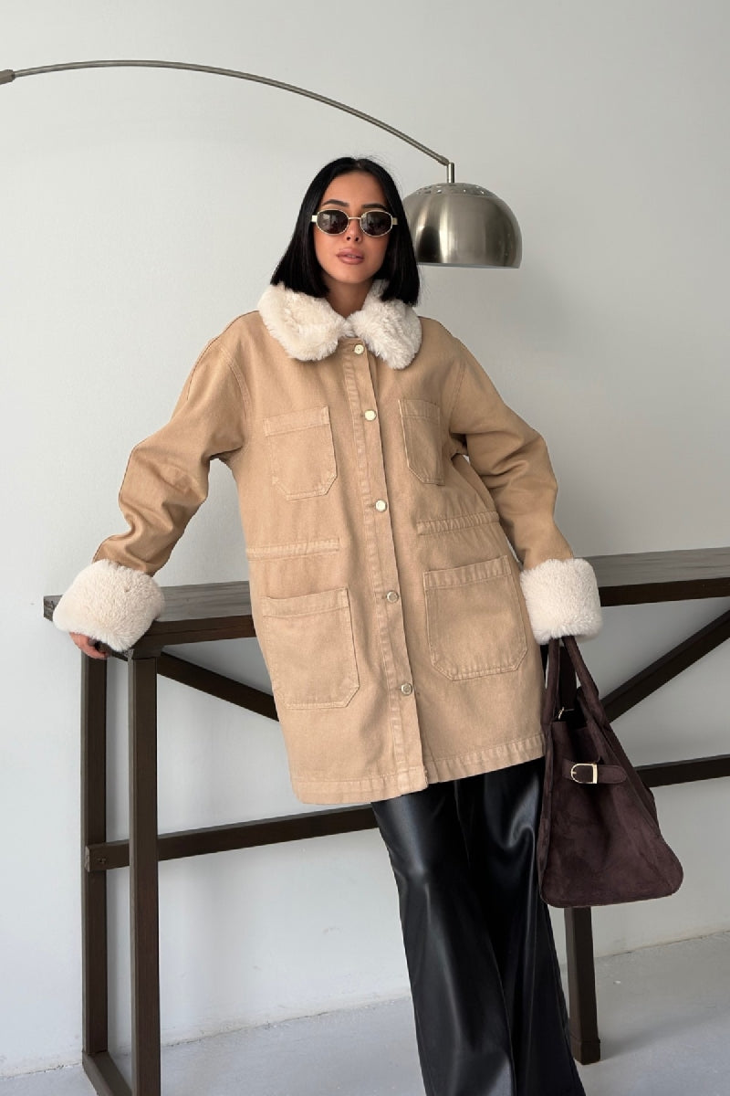 Kol ve Yakası Kürk Detaylı Orta Boy Kot Ceket