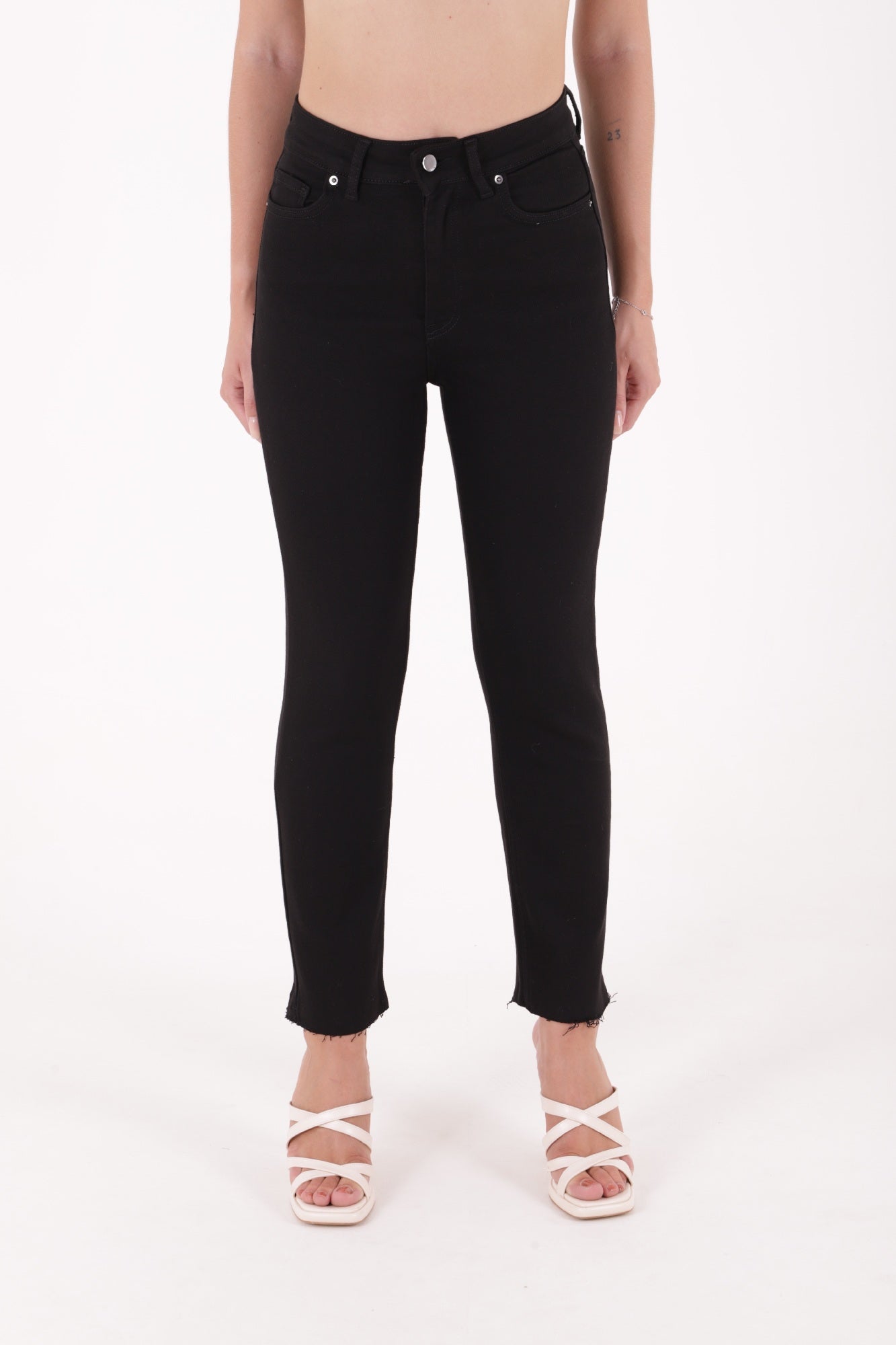 Dikişsiz Paça Mom Fit Kot Pantolon