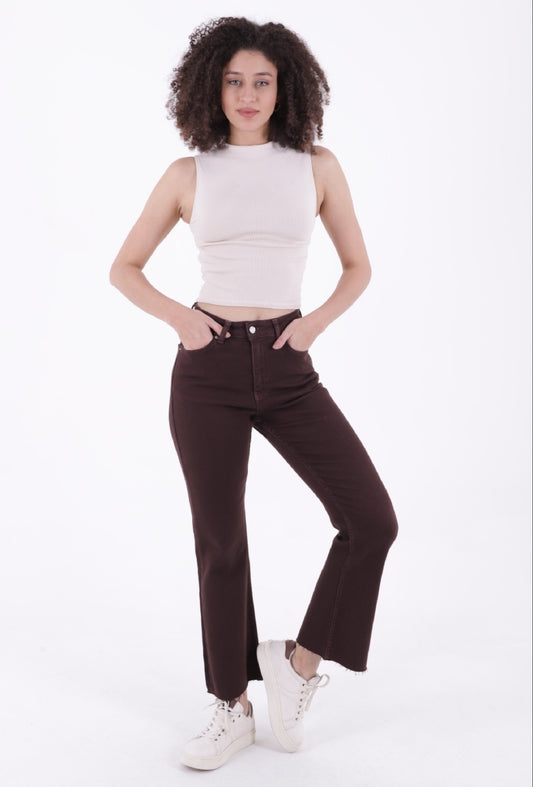 بنطال جينز بقصة "أم إسبانية"