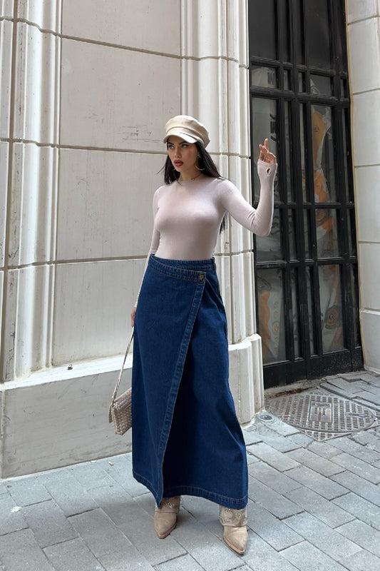 تنورة جينز طويلة مع غطاء