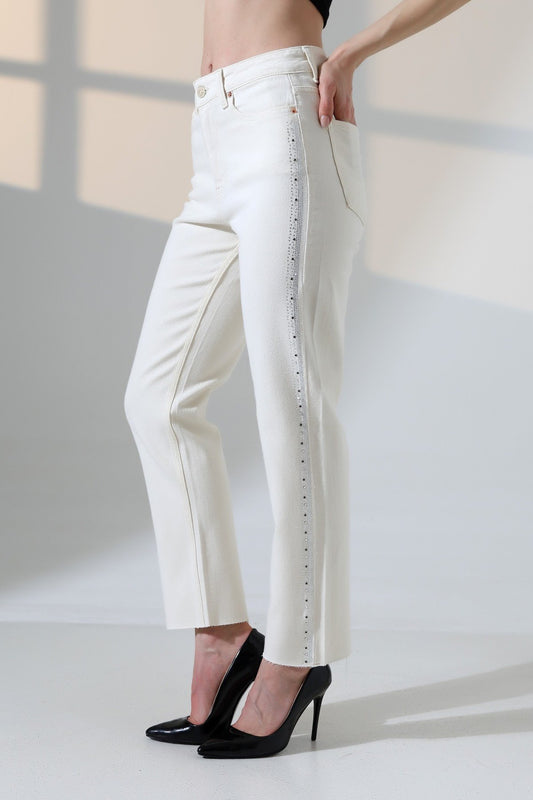 Şerit Taşlı Mom Fit Kot Pantolon 7110