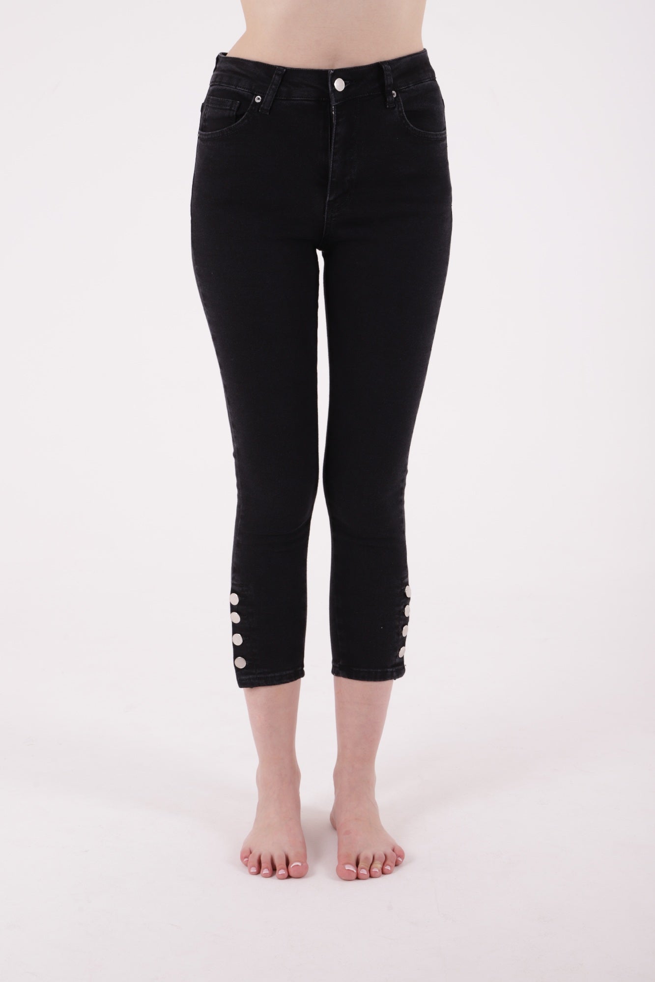 Paçası Dört Düğmeli Kot Pantolon 786