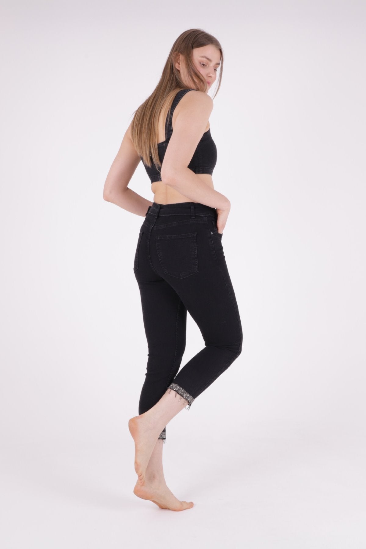 Paçaları Kemerli Pantolon 746