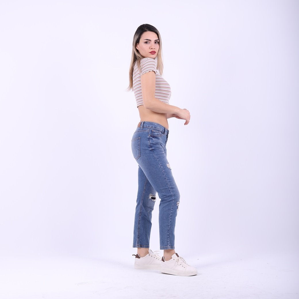 Boyfriend Yırtıklı Yamalı Kot Pantolon 899