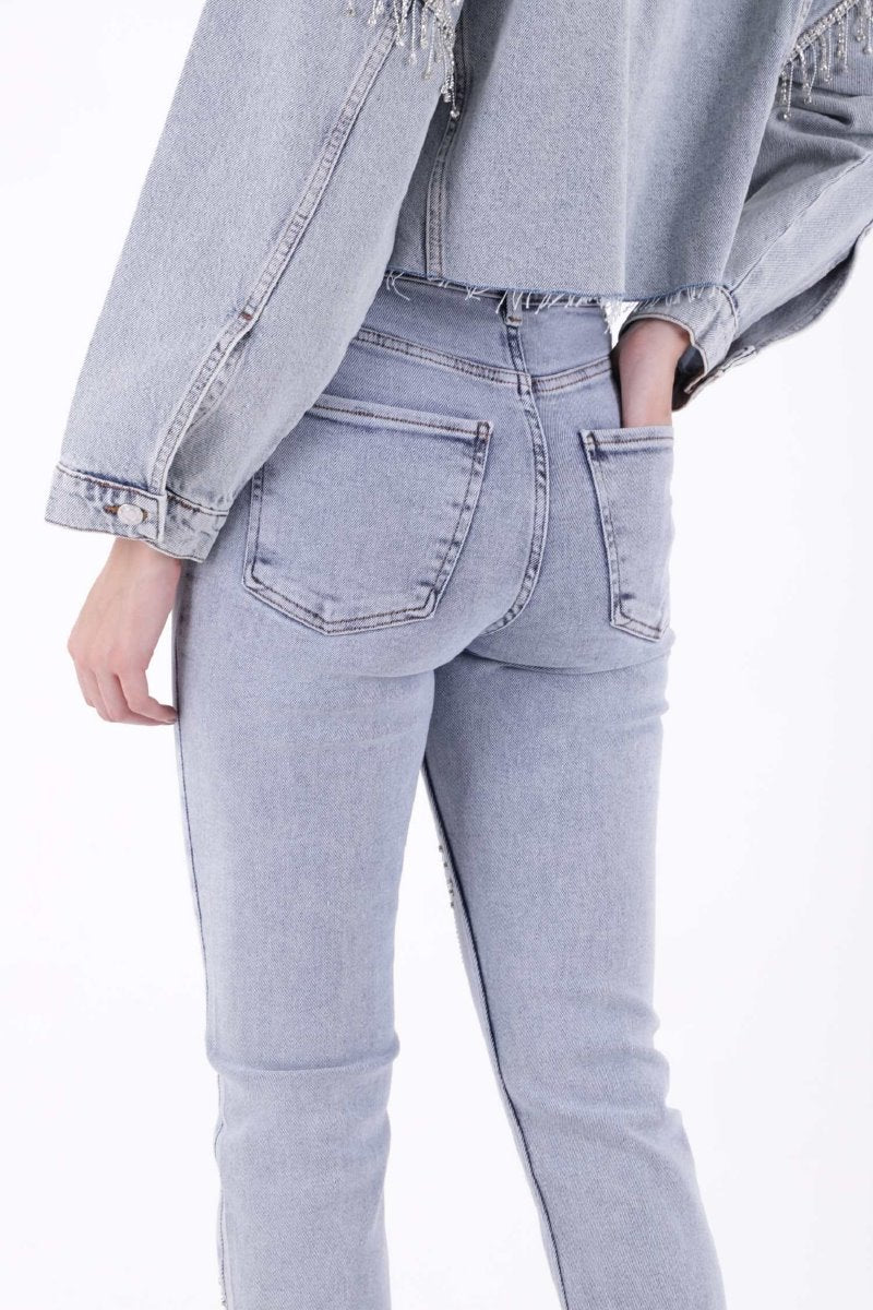 Çapraz Taşlı Mom Fit Kot Pantolon 7054