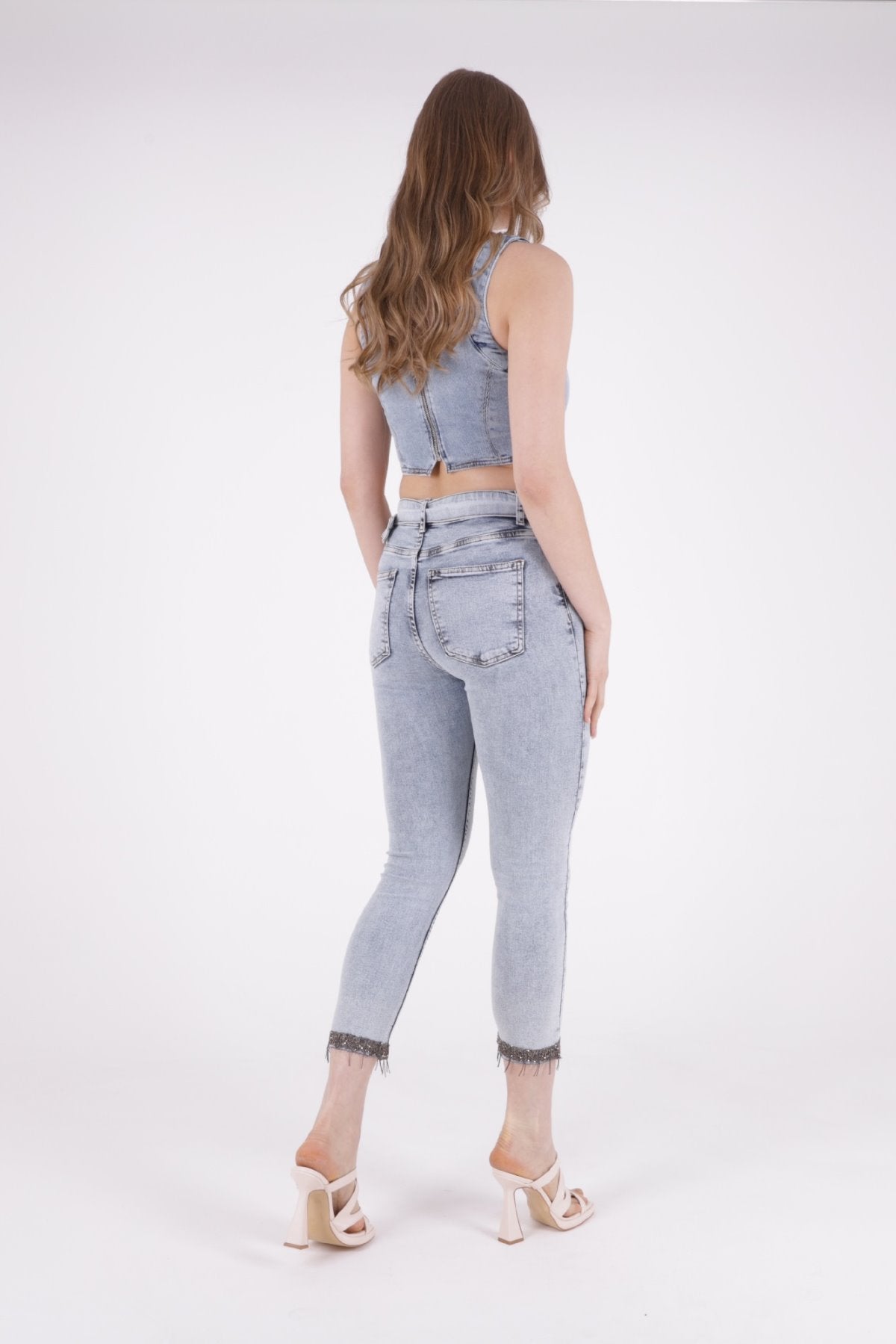 Paçaları Kemerli Pantolon 746