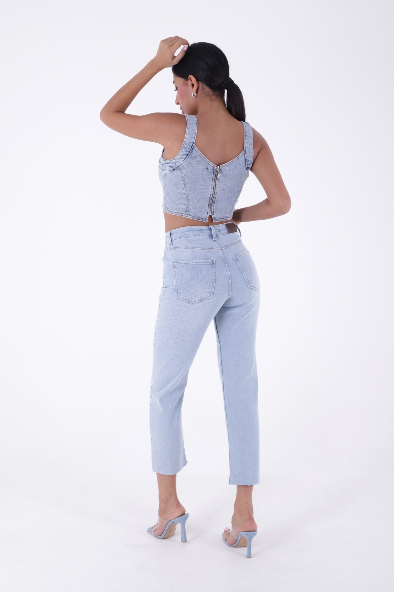 Dikişsiz Paça Mom Fit Kot Pantolon 764