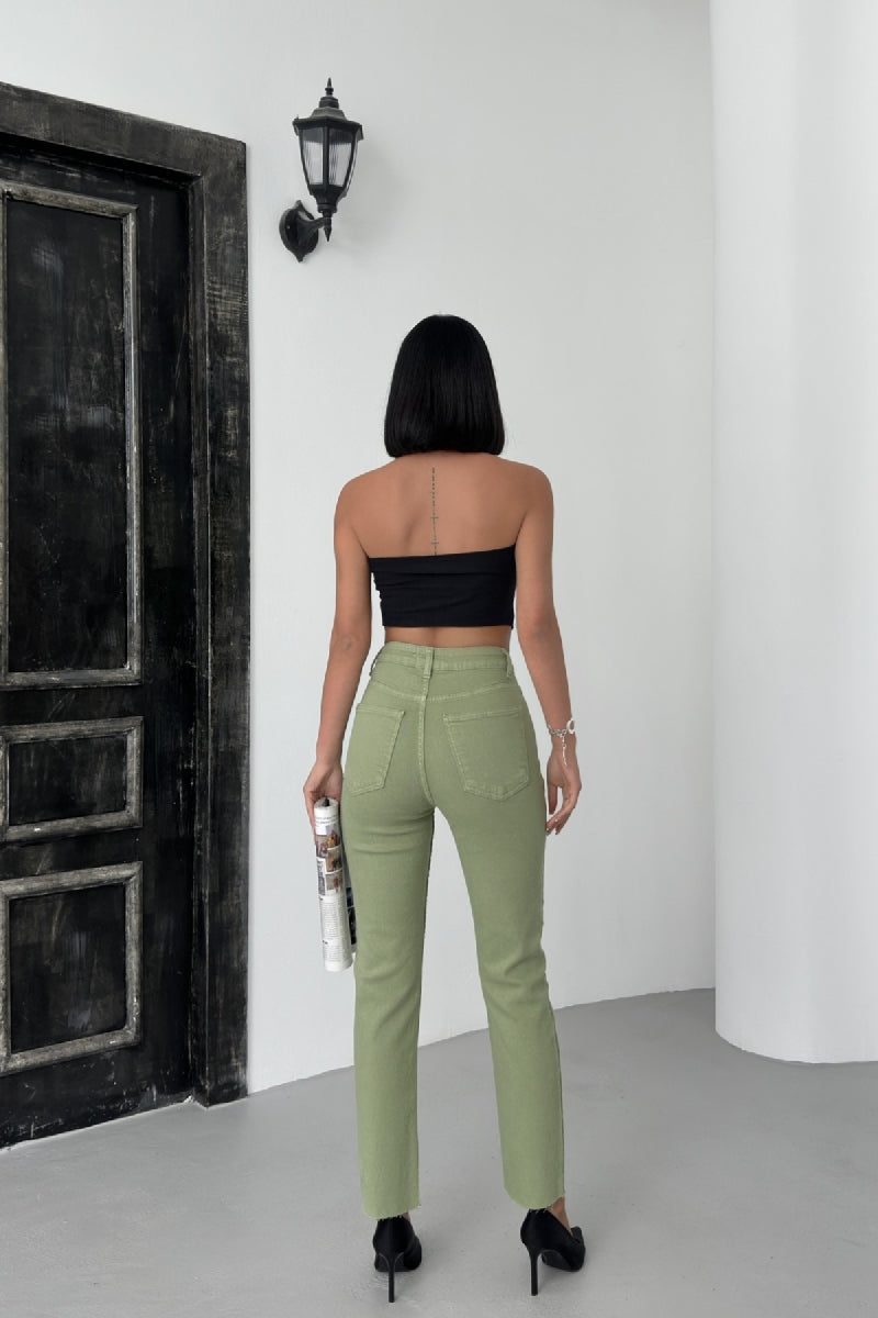 Dikişsiz Paça Mom Fit Kot Pantolon 764