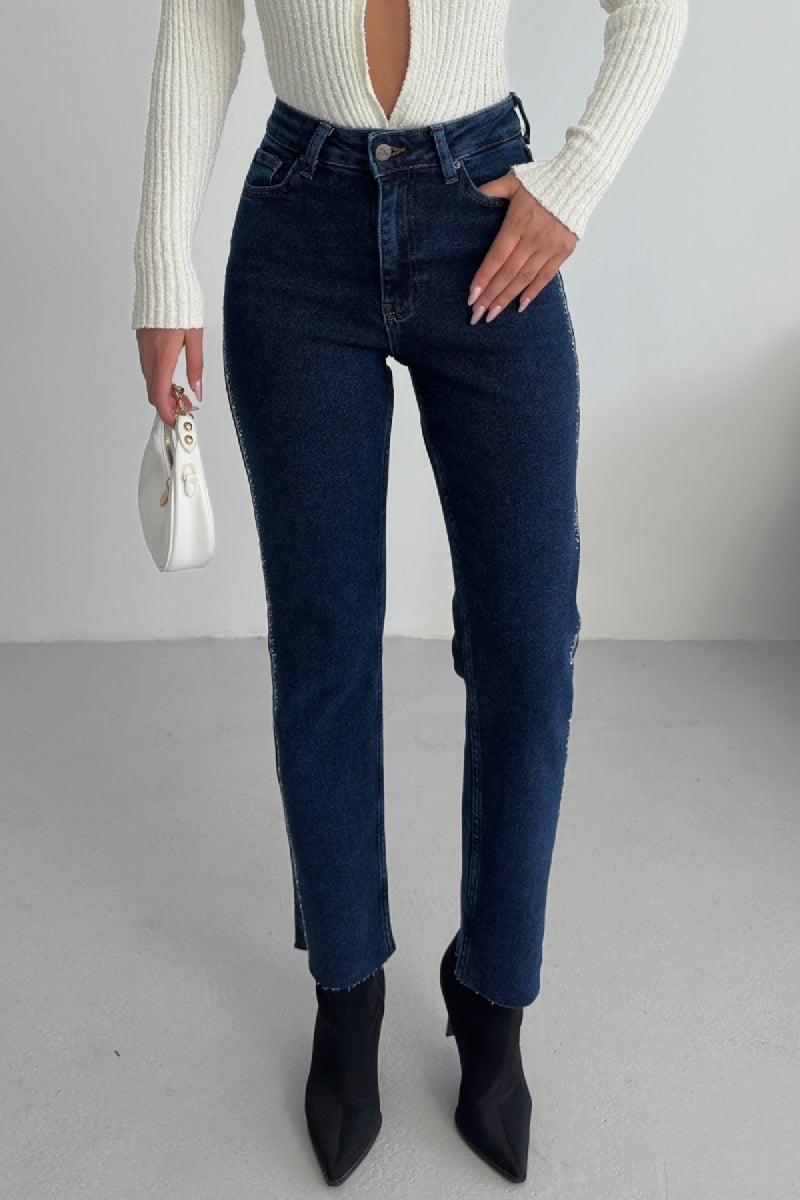 Şerit Taşlı Mom Fit Kot Pantolon 7110