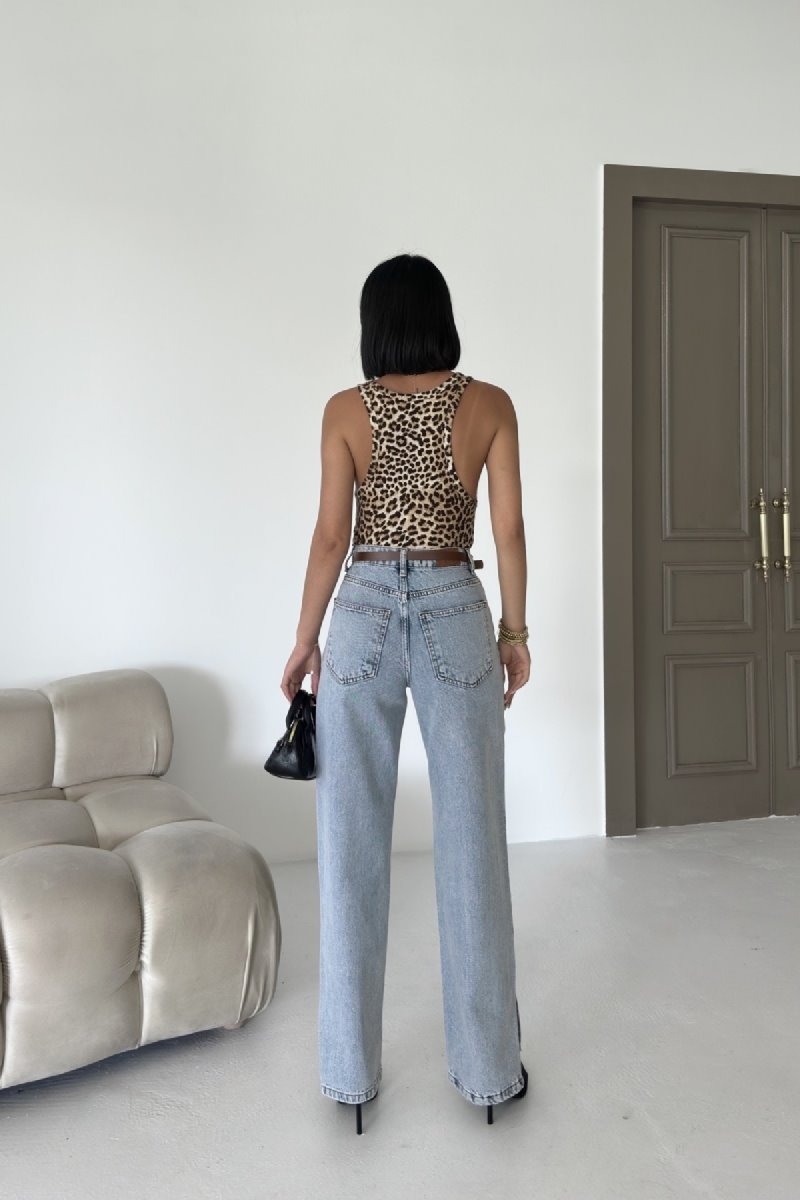 Paçası Yırtmaçlı Boru Paça Relax Kot Pantolon 931