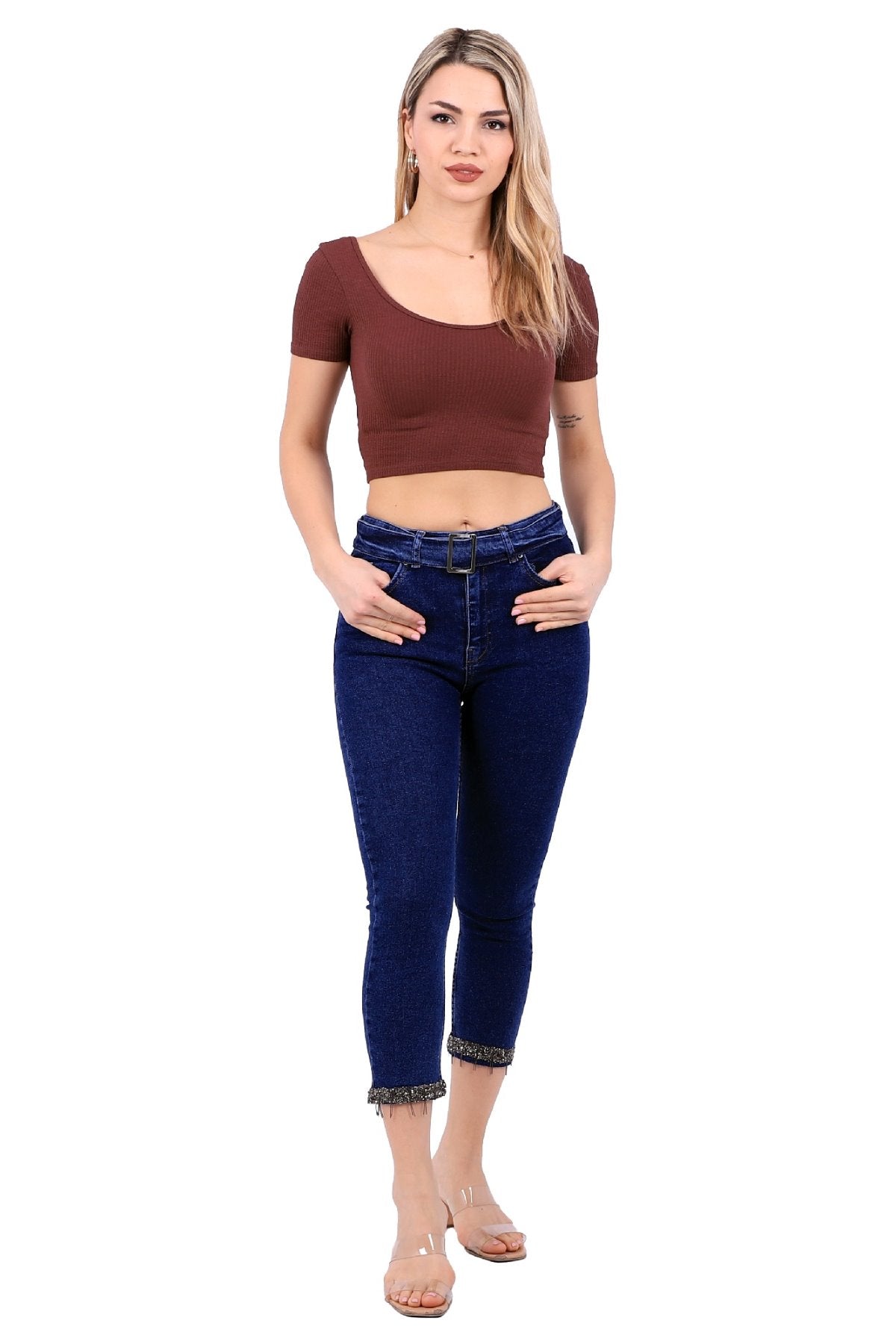 Paçaları Kemerli Pantolon 746