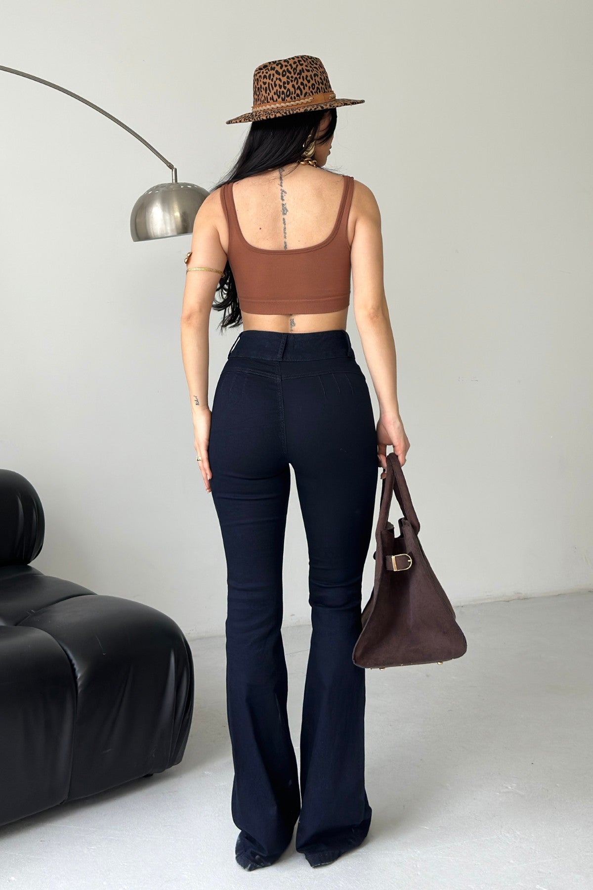 Pensli Geniş Kemerli Kot Pantolon