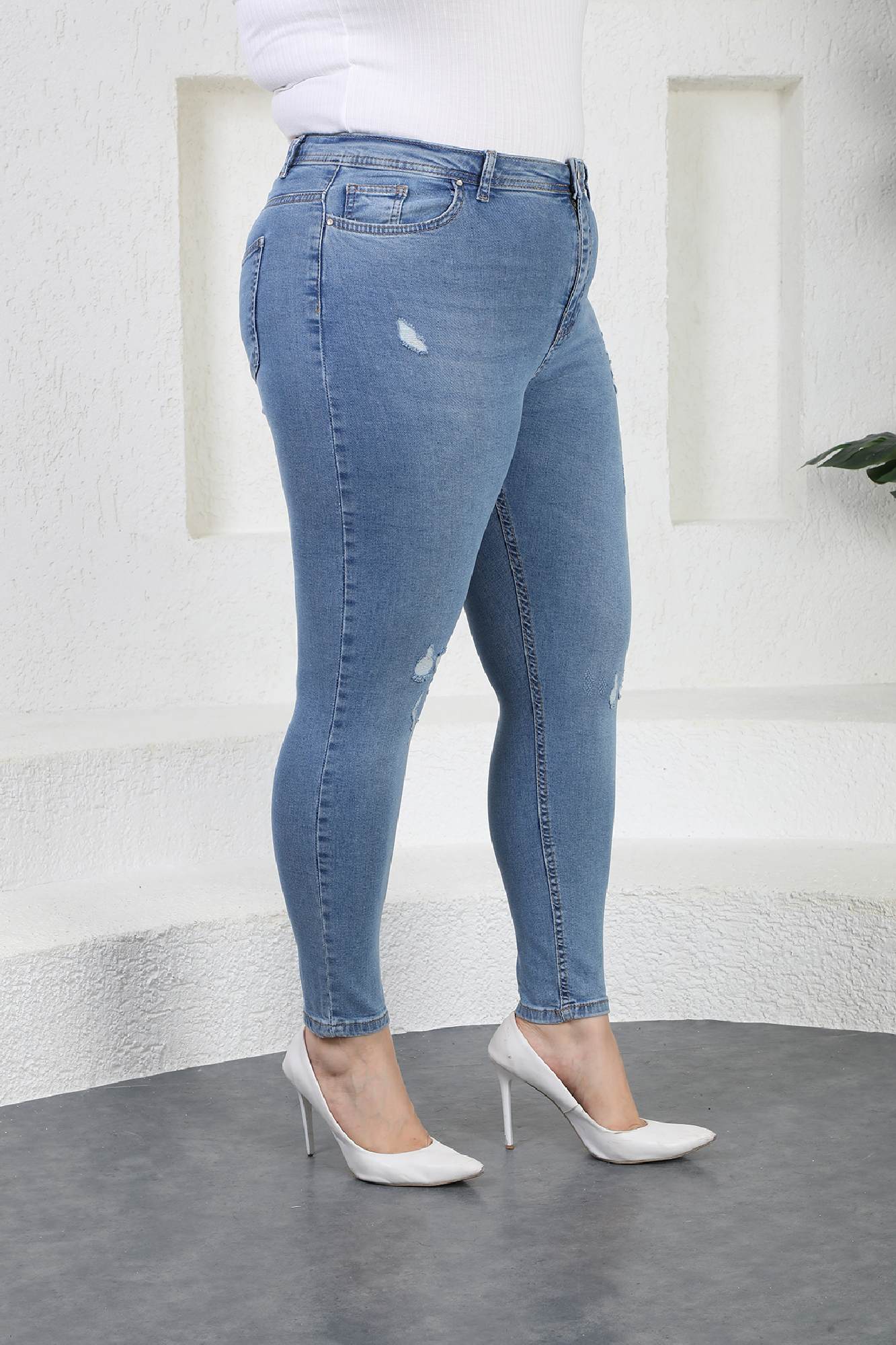 Lazer Yırtıklı Kot Pantolon