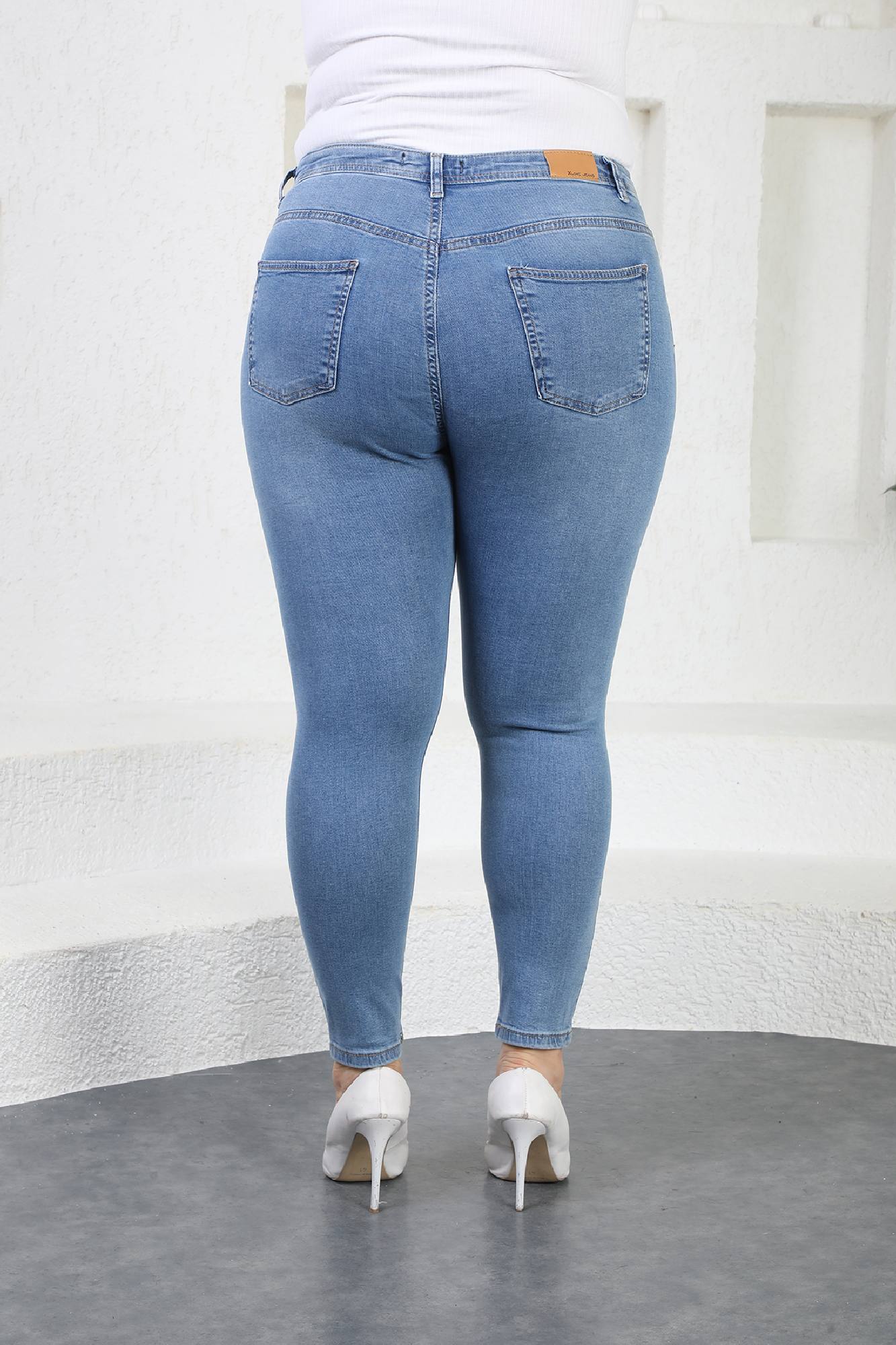 Lazer Yırtıklı Kot Pantolon