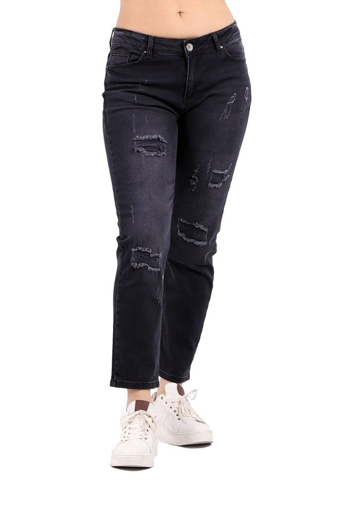 Boyfriend Yırtıklı Yamalı Kot Pantolon 899