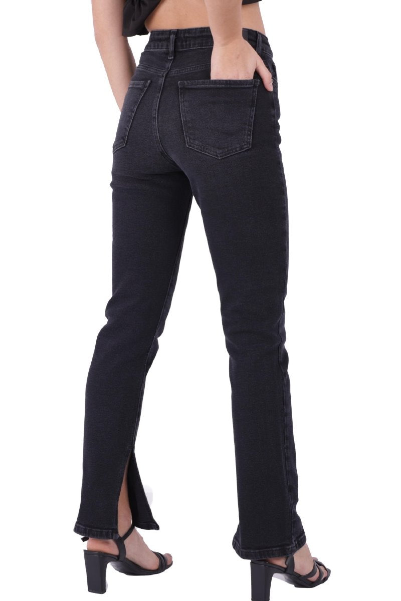 Yırtmaç Detaylı Düz Jean 1844