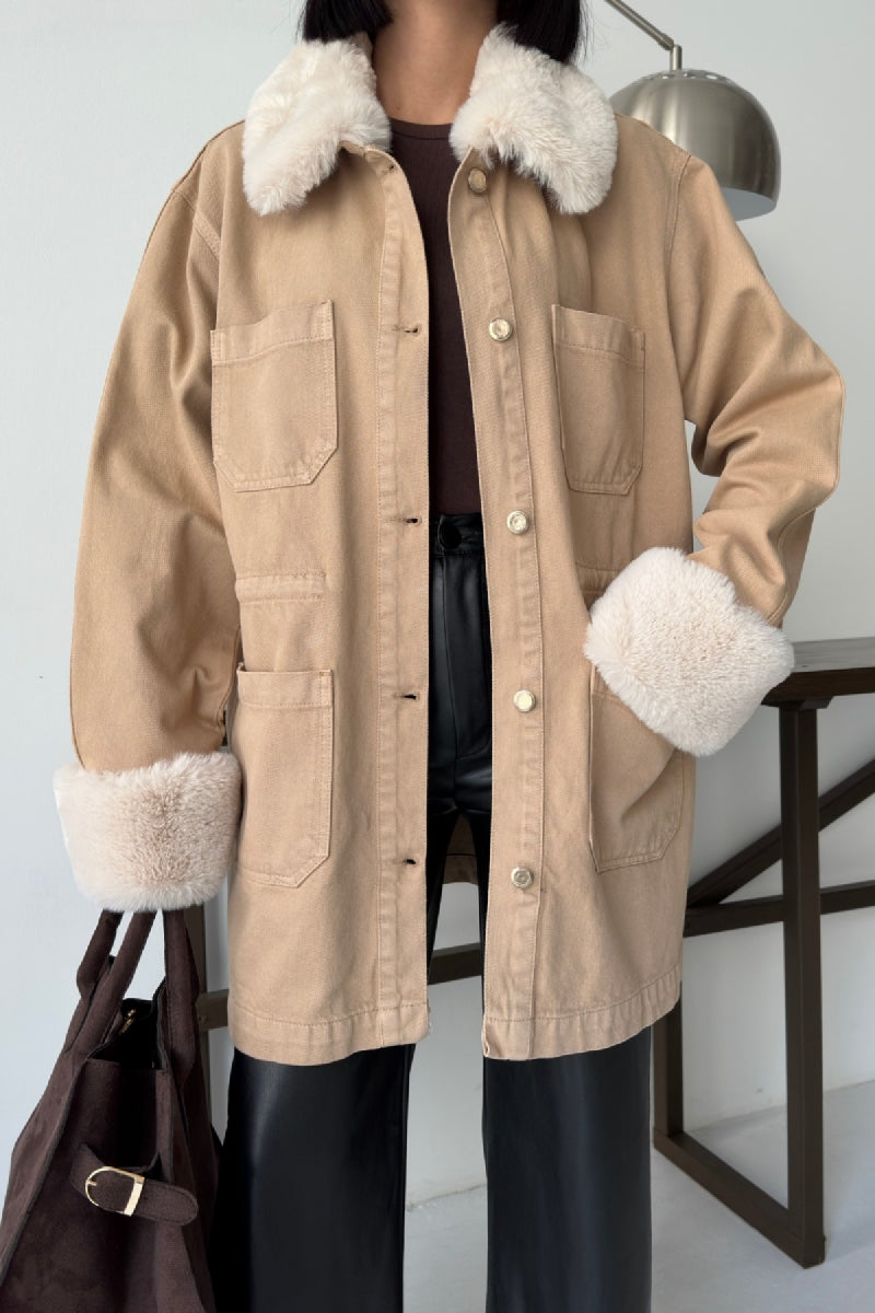 Kol ve Yakası Kürk Detaylı Orta Boy Kot Ceket