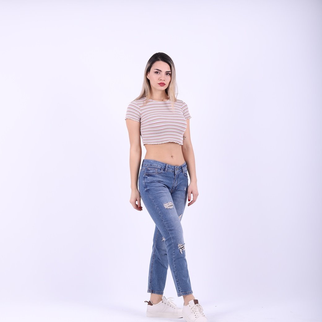 Boyfriend Yırtıklı Yamalı Kot Pantolon 899