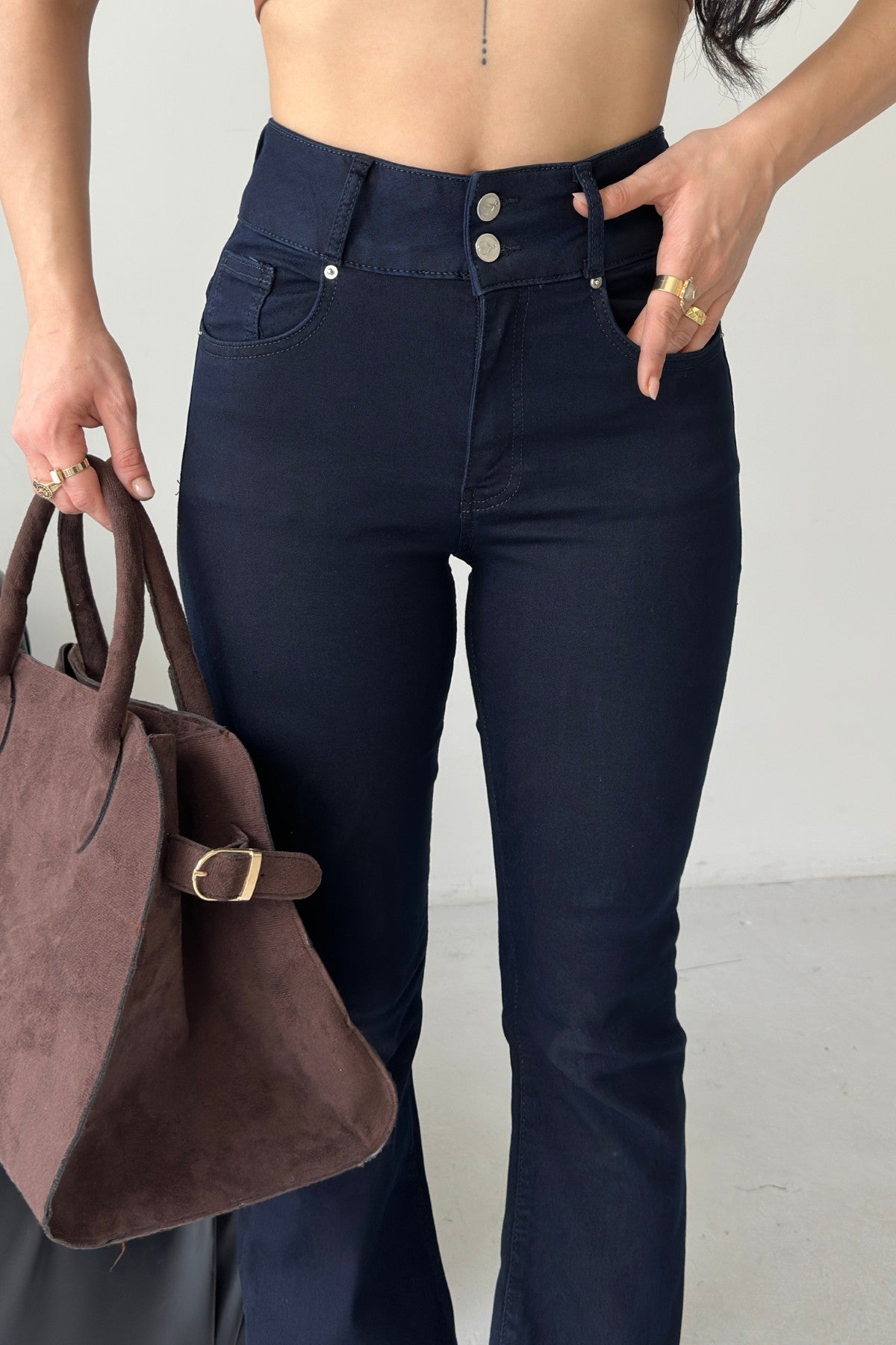 Pensli Geniş Kemerli Kot Pantolon