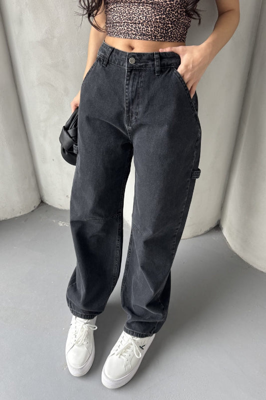 Darted Baggy Jeans