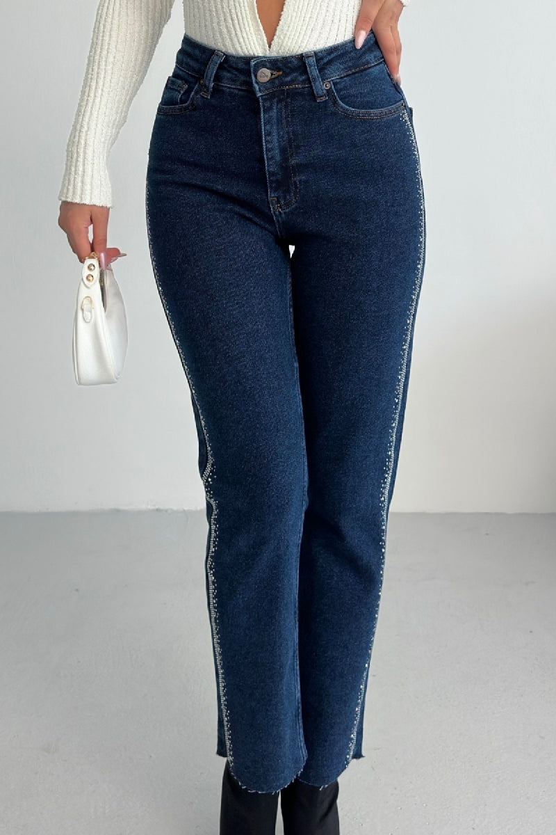 Şerit Taşlı Mom Fit Kot Pantolon