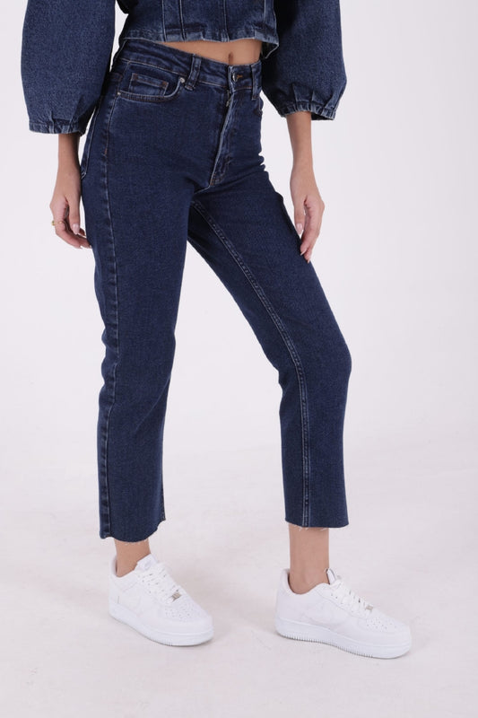 Dikişsiz Paça Mom Fit Kot Pantolon