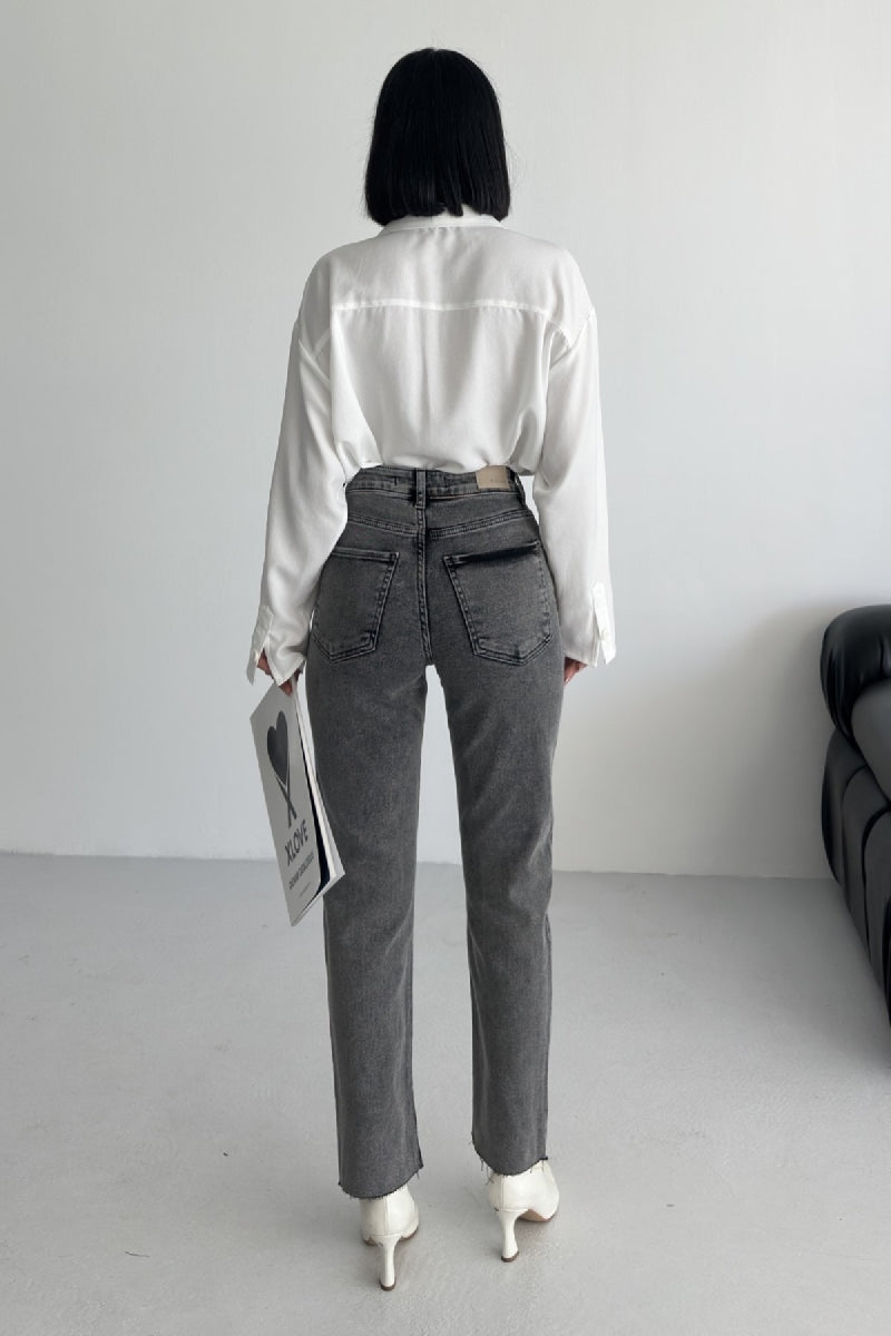 Dikişsiz Paça Mom Fit Kot Pantolon