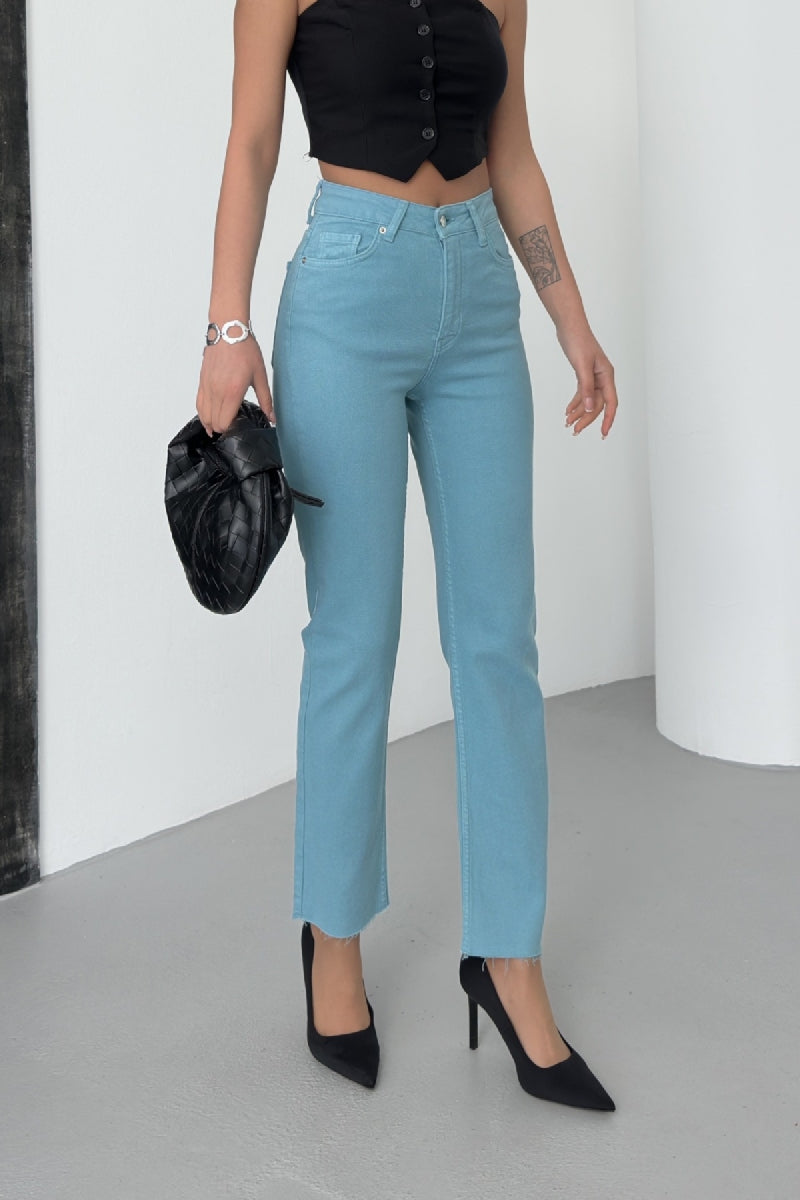 Dikişsiz Paça Mom Fit Kot Pantolon